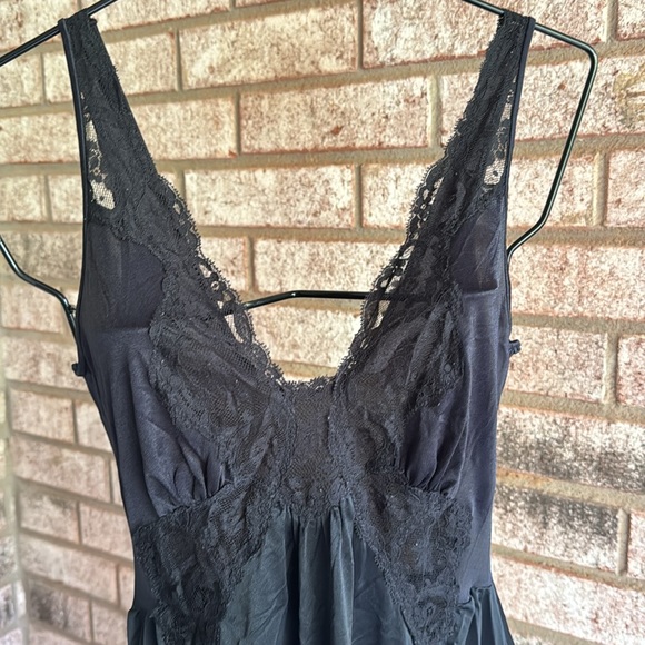 Olga Other - Nos Vintage Olga M Body silk black nylon Full Gown Sweep Oldstock